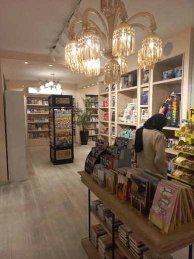 عکس کافه کتاب راوی