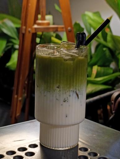 عکس کافه کتاب راوی