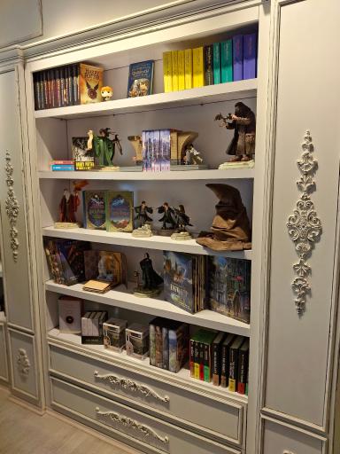 کافه کتاب راوی