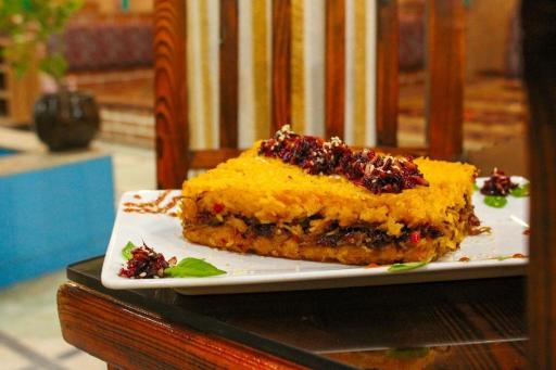 عکس سفره خانه سنتی فانوس