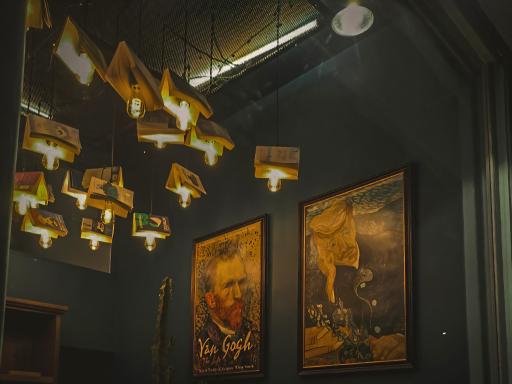 عکس کافه کتاب راوی