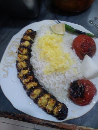 عکس رستوران همیشه بهار