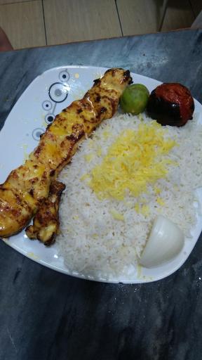 عکس رستوران همیشه بهار