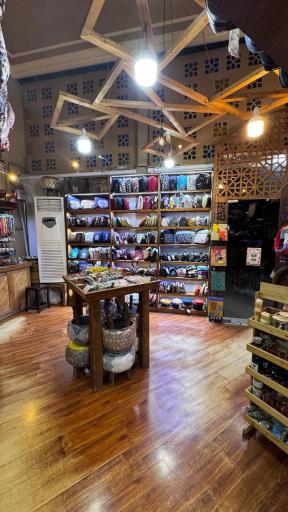 عکس رخت ایرانی فروردین