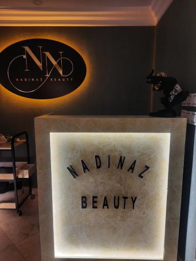 عکس سالن زیبایی نادیناز