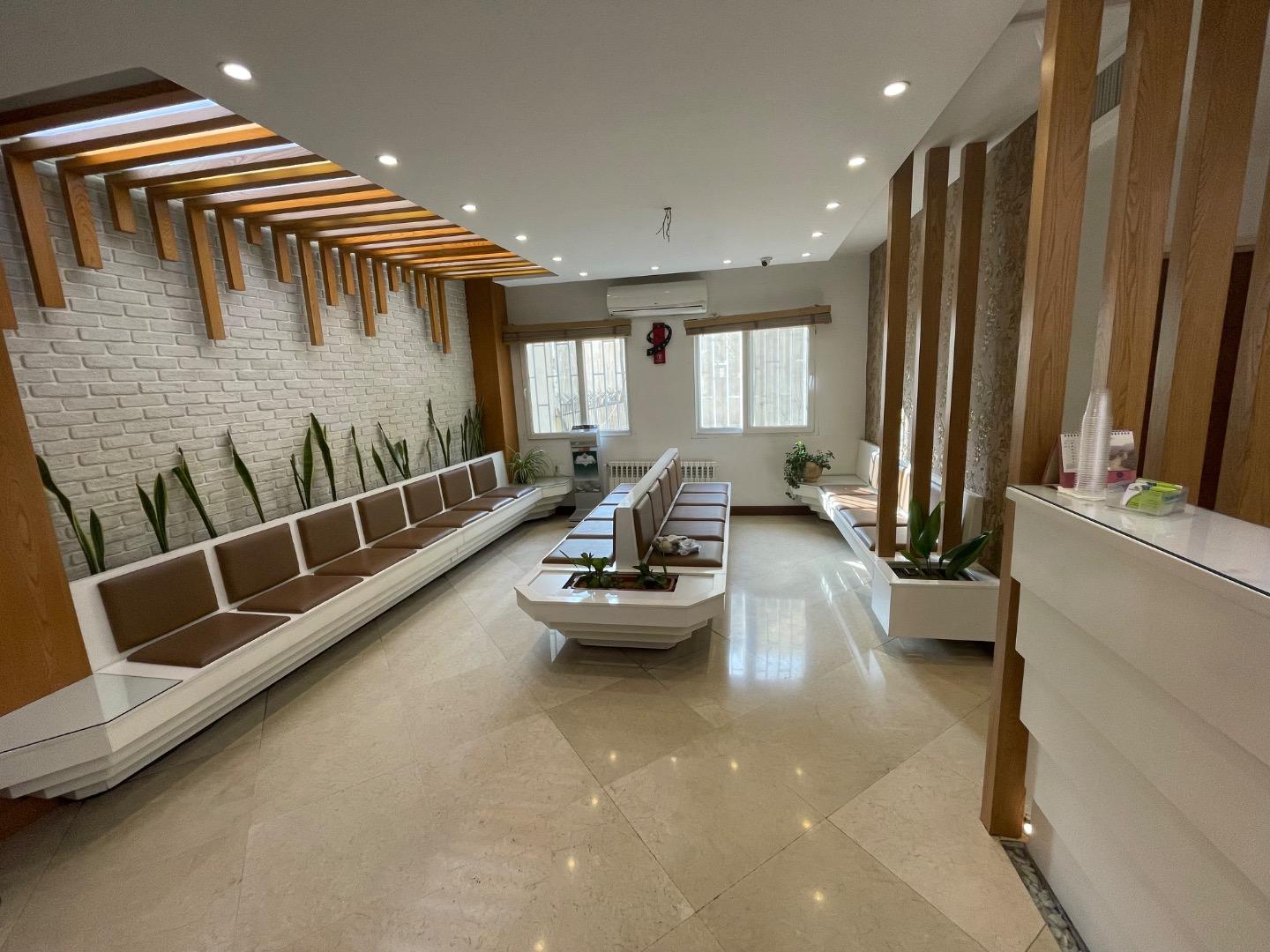 عکس آزمایشگاه پروین