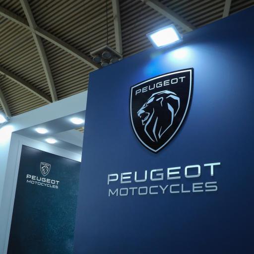 عکس نمایندگی مدرن موتور آسیا کد ۱۱۲۲