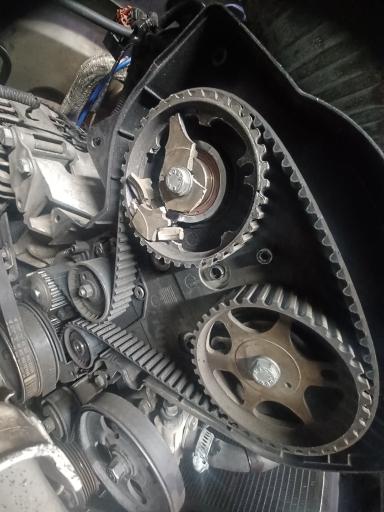 عکس تعمیرگاه فوق تخصصی خودرو مرادی