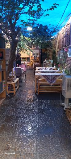 عکس کافه کتاب ترنج