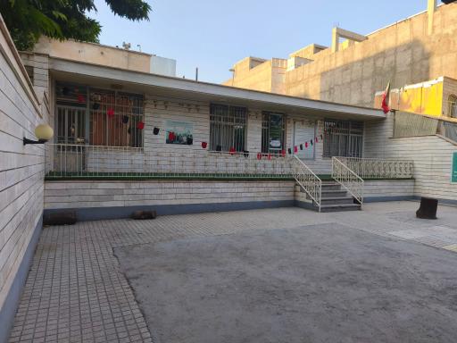 عکس دبیرستان غیر دولتی مهر آرا