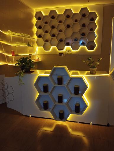 عکس فروشگاه عسل گریزلی