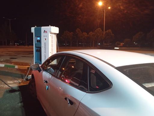 عکس ایستگاه شارژ سازمان حمل‌ و‌ نقل بار و مسافر شهرداری سبزوار