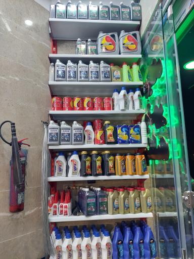 عکس تعمیرگاه موتور سیکلت ارباب جمشید