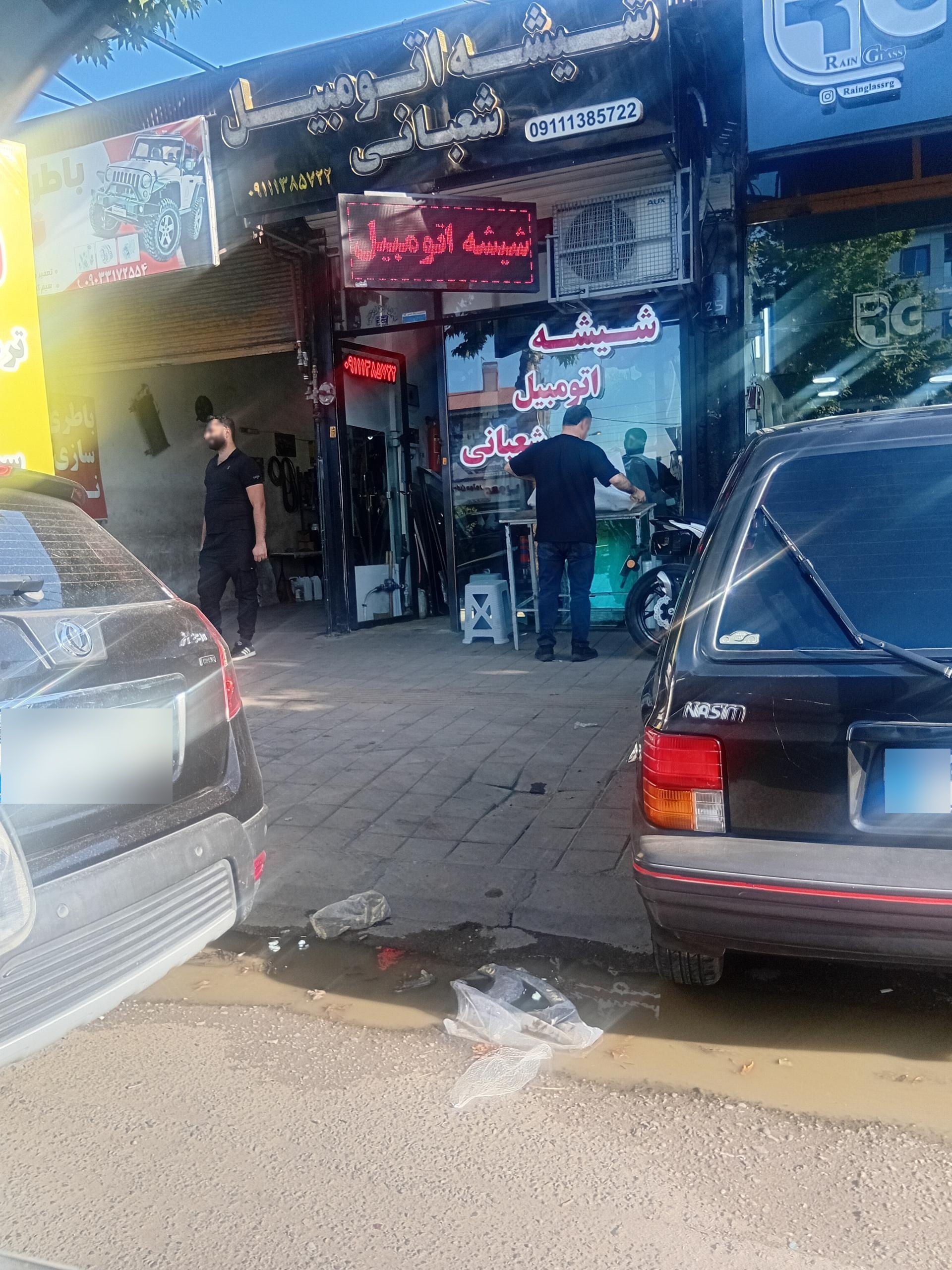 عکس شیشه اتومبیل شعبانی