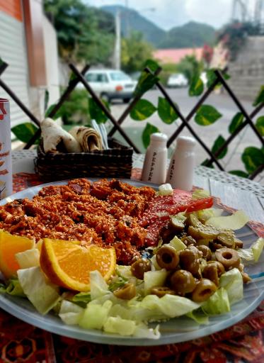 عکس کافه صبحانه ماهینا