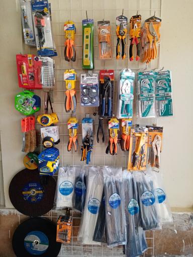 عکس تعمیرات ابزارآلات صنعتي کاوه 