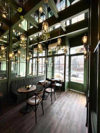 عکس کافه دِیرا