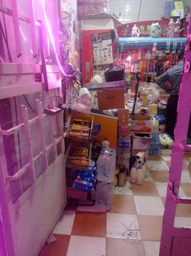 عکس سوپرمارکت شبانه روزی آروین