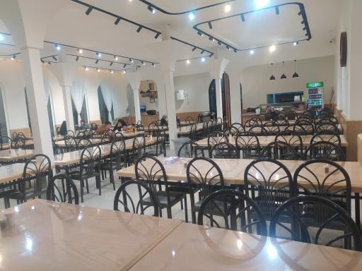 عکس رستوران لاله صحرا