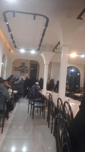 عکس رستوران لاله صحرا