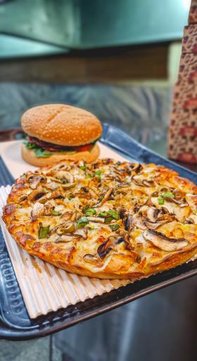 عکس پیتزا موصیو