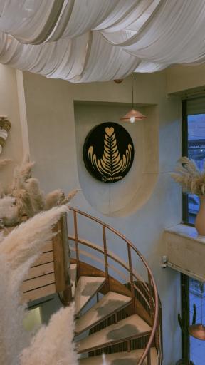 عکس کافه رزتا