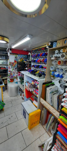 عکس فروشگاه هنری و لوازم تحریر پالت