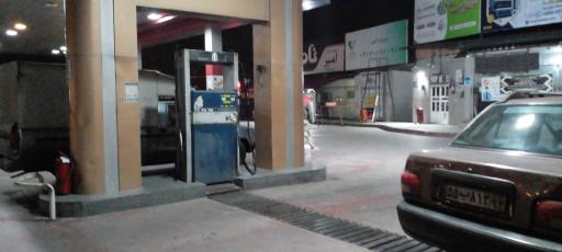 عکس جایگاه تخت جمشید بنزین و گازوئیل و CNG