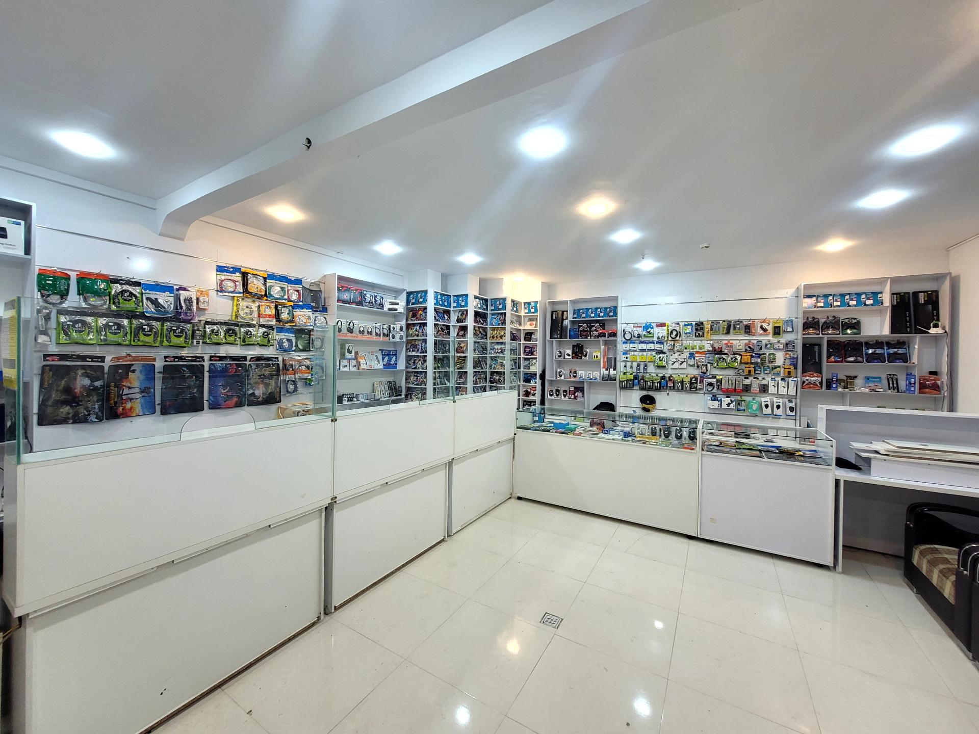 عکس محصولات فرهنگی کامپیوتر ولوازم جانبی رامان