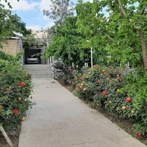 عکس اقامتگاه بومگردی باغ آلبالو فیل آباد