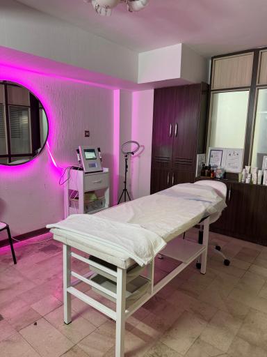 عکس کلینیک لاغری و زیبایی اندام ارا 