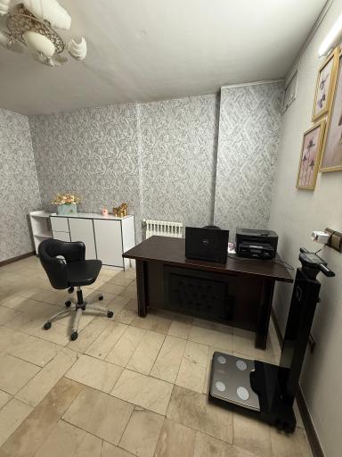 عکس کلینیک لاغری و زیبایی اندام ارا 