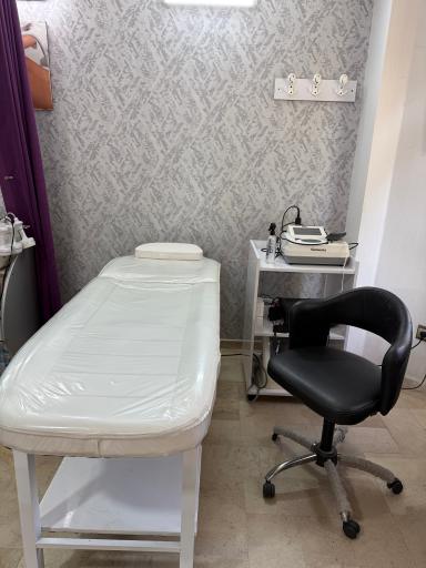 عکس کلینیک لاغری و زیبایی اندام ارا 