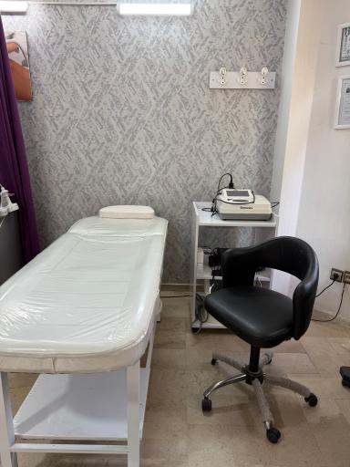 عکس کلینیک لاغری و زیبایی اندام ارا 