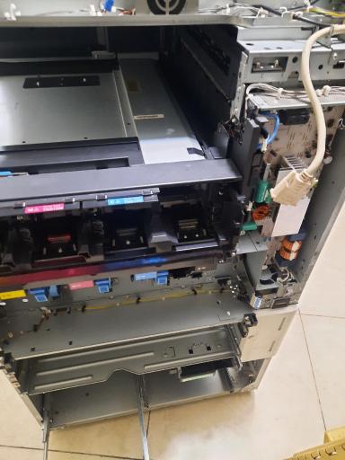 ایران کونیکا