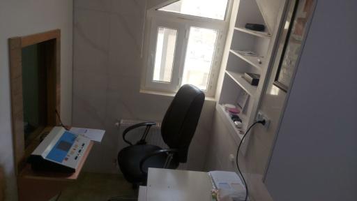 عکس کلینیک شنوایی و سمعک زند