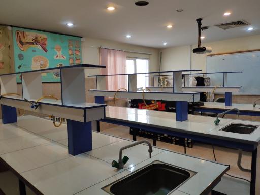 عکس دبیرستان غیردولتی دانش (دوره اول)