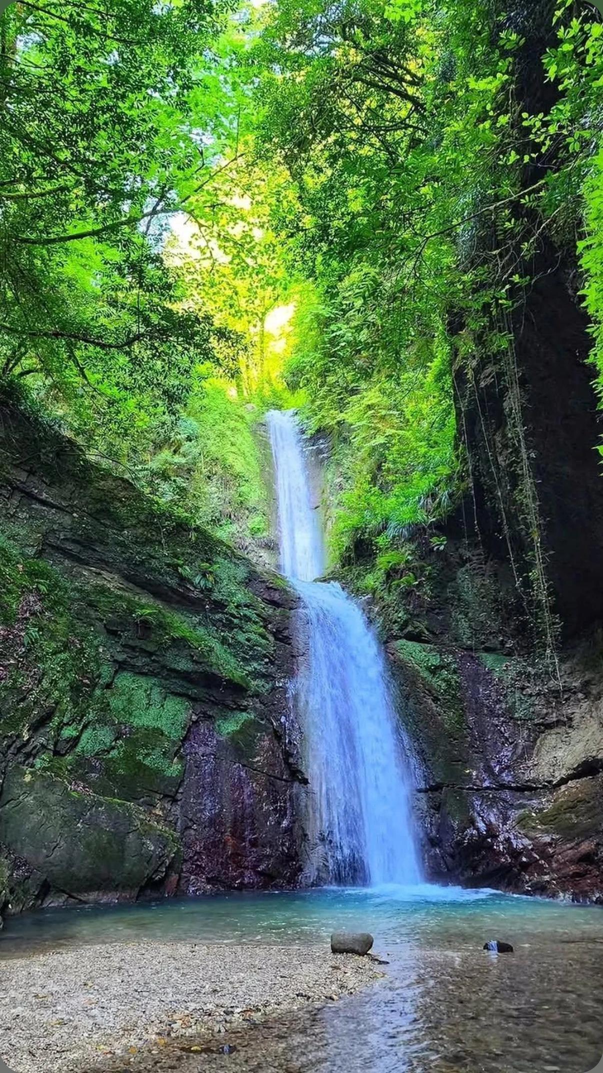 عکس آبشار دارنو ولرده