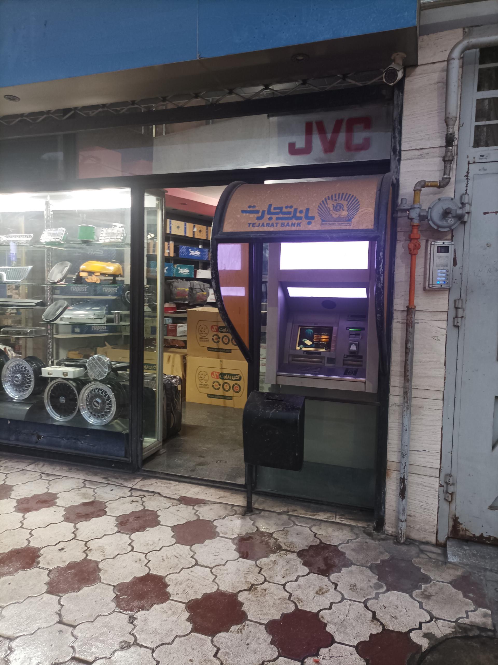 عکس خودپرداز بانک تجارت