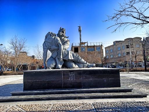 عکس مجسمه رستم سهراب