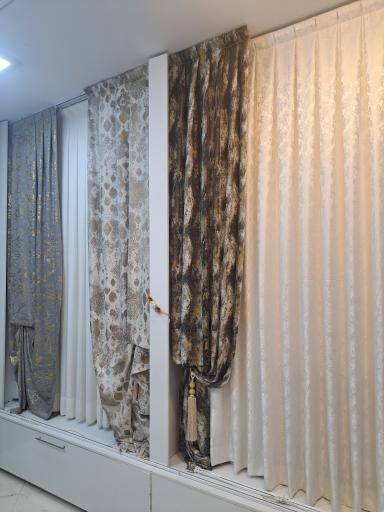 عکس گالری پرده آزاد