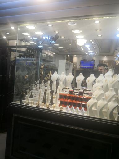 طلا فروشی احمدزاده