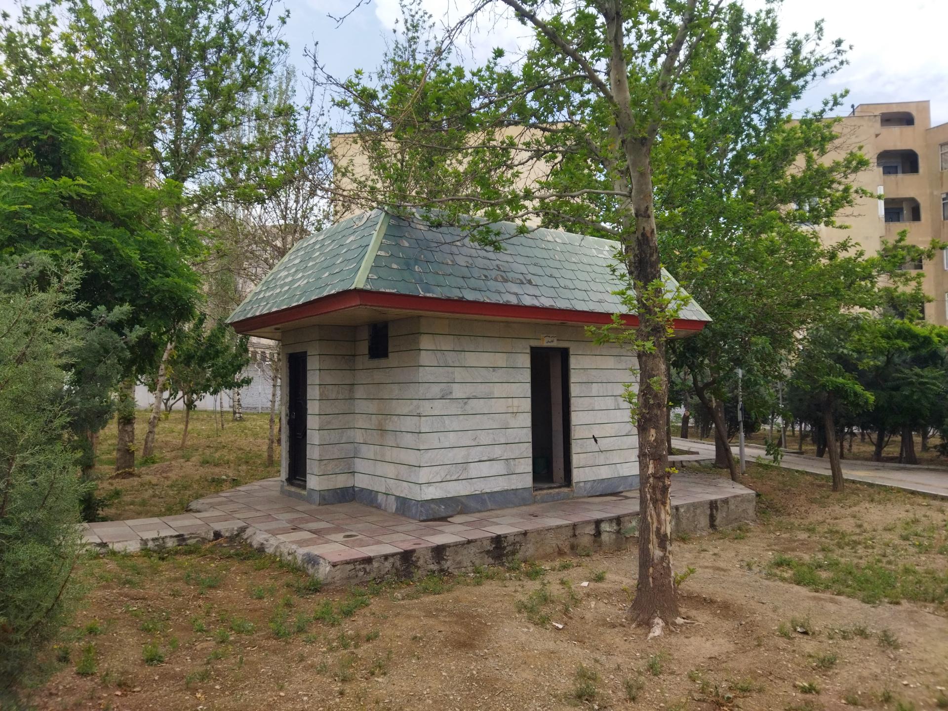 عکس سرویس بهداشتی بوستان نیلوفر