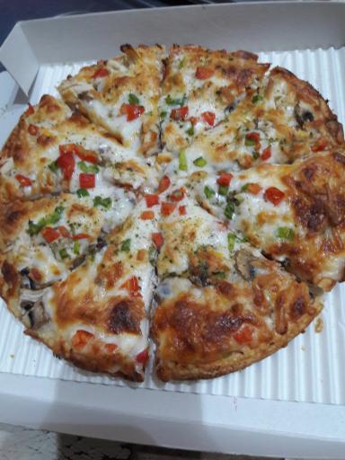 عکس پیتزا جزیره