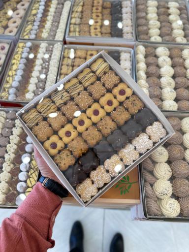 عکس قنادی بهارستان 