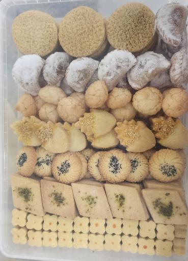 عکس شیرینی سنتی خانه پدری 