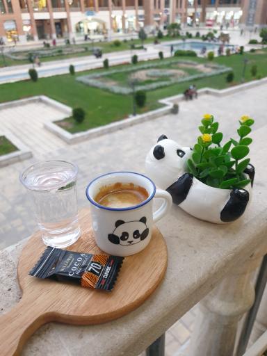 عکس کافه پاندا