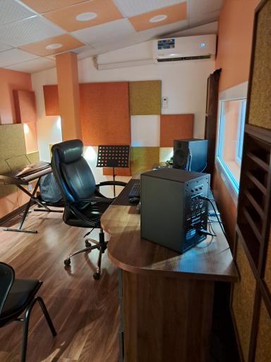 عکس آموزشگاه موسیقی نی نوا