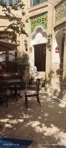 عکس رستوران سنتی عمارت بامگاه