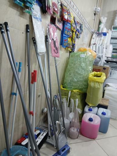 شوینده بهداشتی و ظروف یکبار مصرف